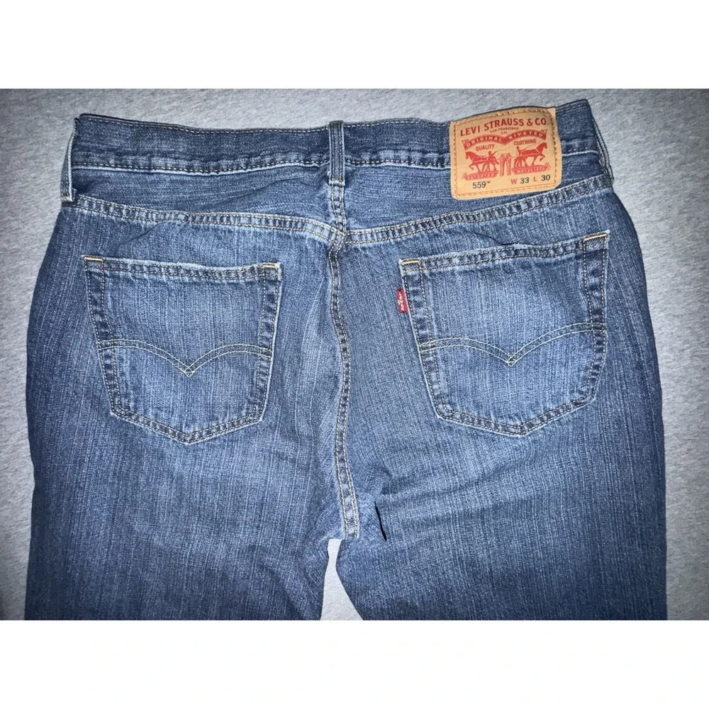 Levi 559 Relaxed Fit Straight Leg 33x30 Med Wash Men Women Jeans Buttery‎ Soft